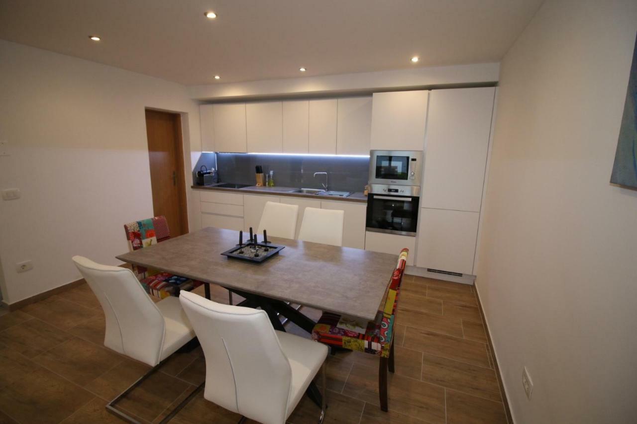 Apartment Pearl Of Kvarner ลอฟราน ภายนอก รูปภาพ